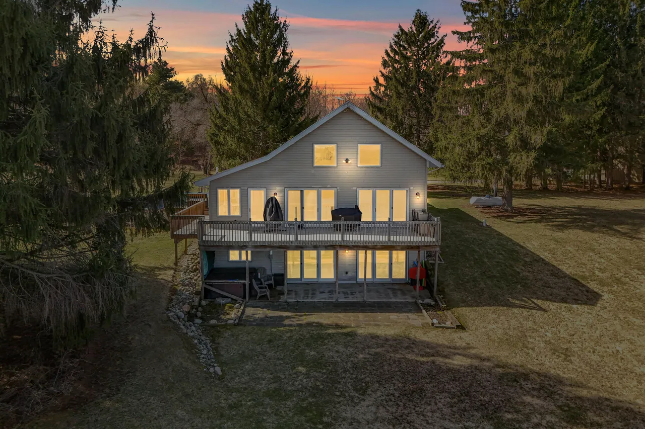 2175 Bird Lake Rd S., Osseo, MI 49266 photo 2