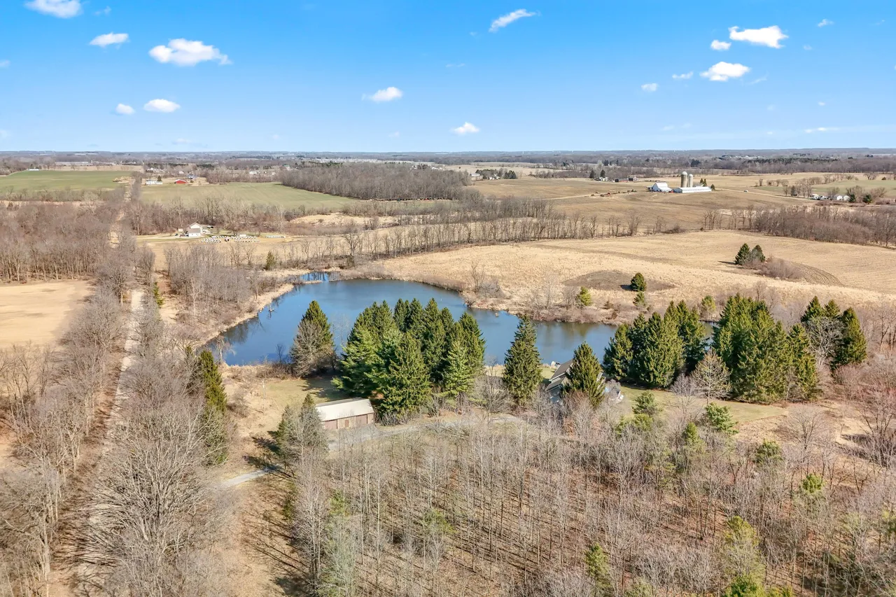 2175 Bird Lake Rd S., Osseo, MI 49266 photo 5