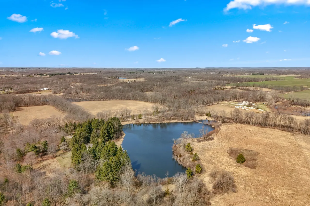 2175 Bird Lake Rd S., Osseo, MI 49266 photo 10