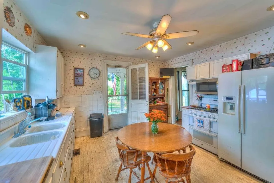 4680 Fitzpatrick Rd, Hillsdale, MI 49242 photo 3