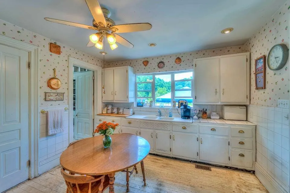 4680 Fitzpatrick Rd, Hillsdale, MI 49242 photo 5